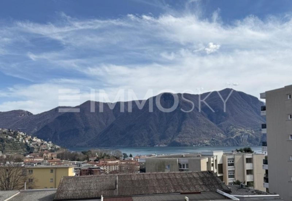 Neuer Preis, zentrale Lage, mit Blick auf die Stadt und den See - 1