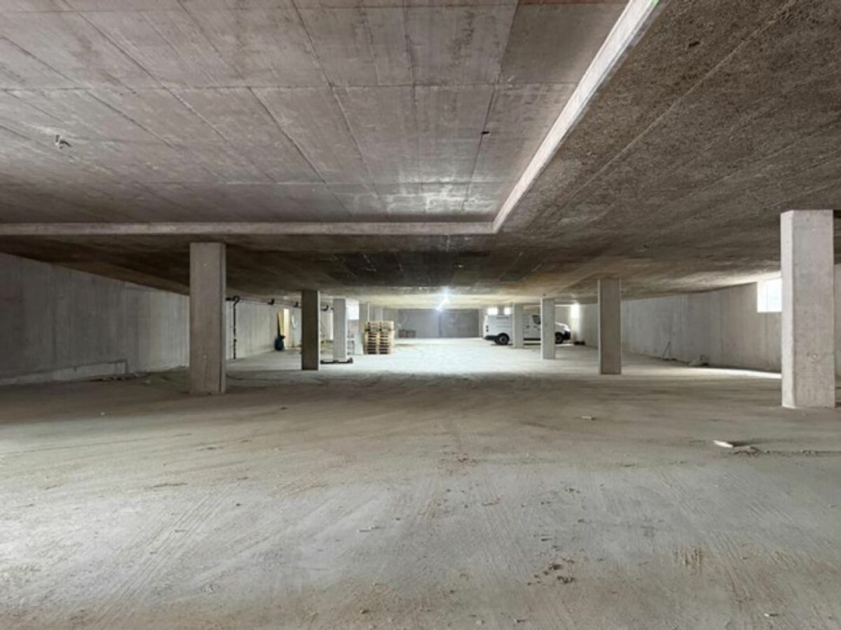 Einstellhallenplätze zu vermieten - 1