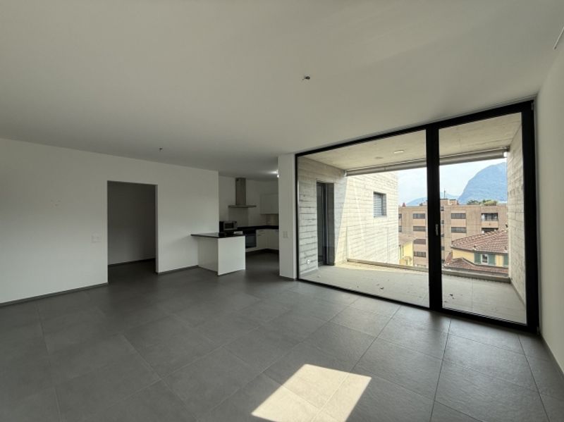 NEUE UND GROSSE 2,5-ZIMMER-WOHNUNG - 4
