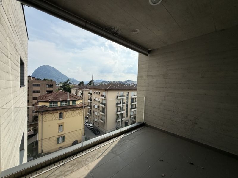 NEUE UND GROSSE 2,5-ZIMMER-WOHNUNG - 8