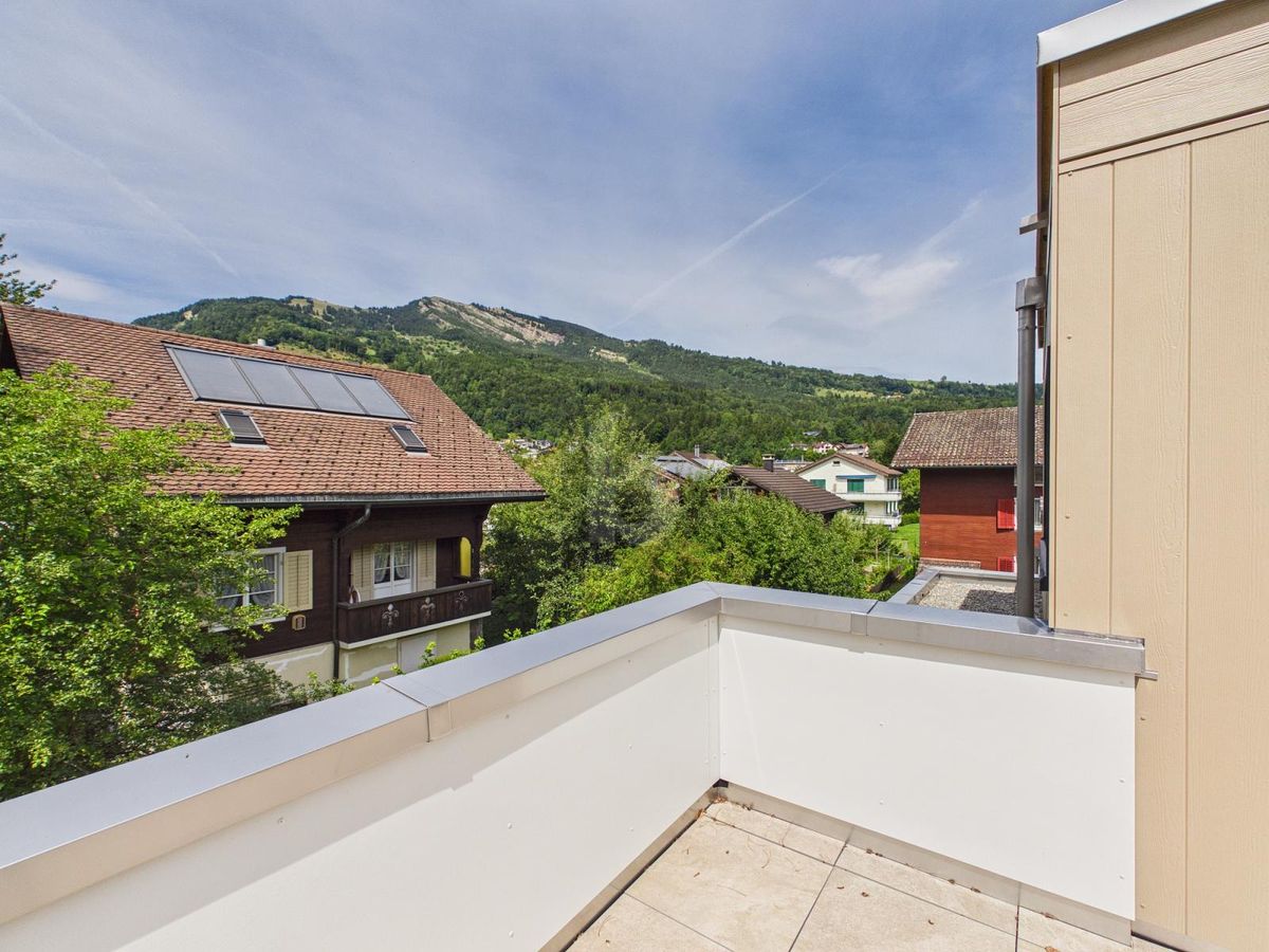 ZUKUNFTSORIENTIERTES ENERGIEEFFIZIENTES TRAUMHAUS - 0