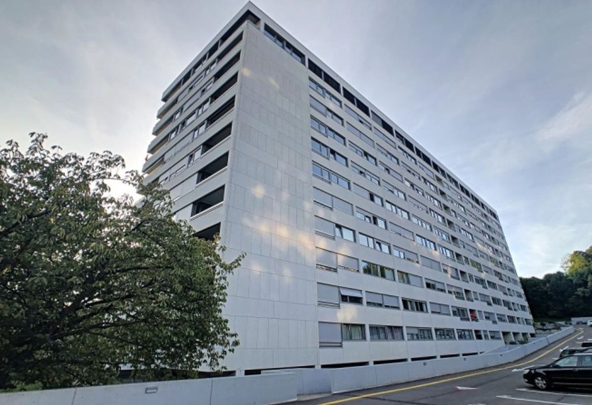 4-Zimmer-Wohnung im 9. Stock - 0