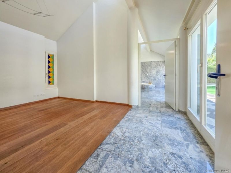 Privates Wohnparadies mit Lift und Pool-Atrium - 10