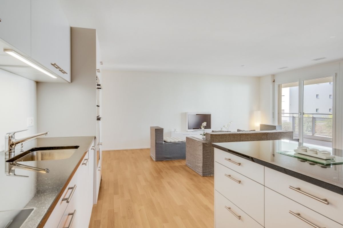 Tolle Wohnung mit grossem Balkon - 3
