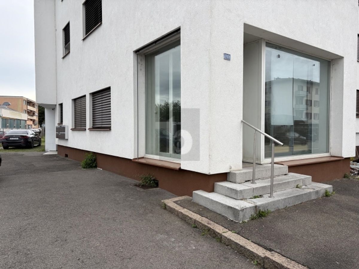 STARK FREQUENTIERT, IDEAL FÜR LAUFKUNDSCHAFT - 0
