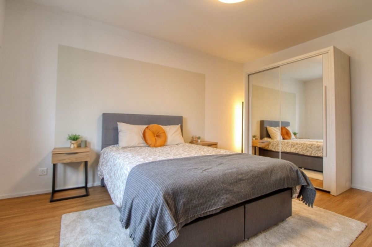 Furnished room in modernised apartment in a top location - 9