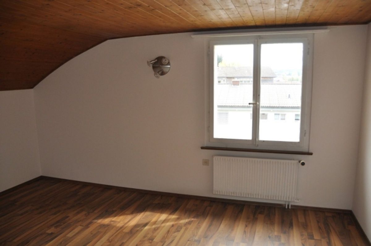 Gemütliche und schöne Dachwohnung zu vermieten - 2
