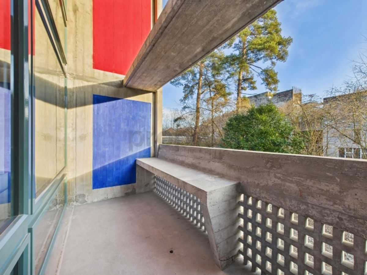 Wohnen in einer Ikone der Schweizer ArchitekturEinzigartige Maisonettewohnung im denkmalgeschützten Atelier-5-Ensemble in Flamatt - 11
