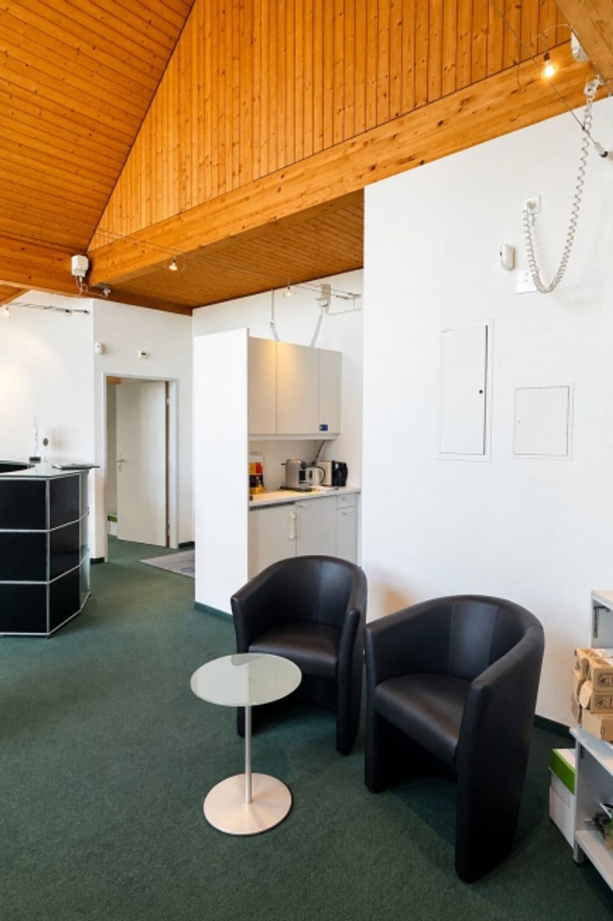 Praktische Bürofläche an zentraler Lage in Berikon - 65 m² im 2. Obergeschoss - 4