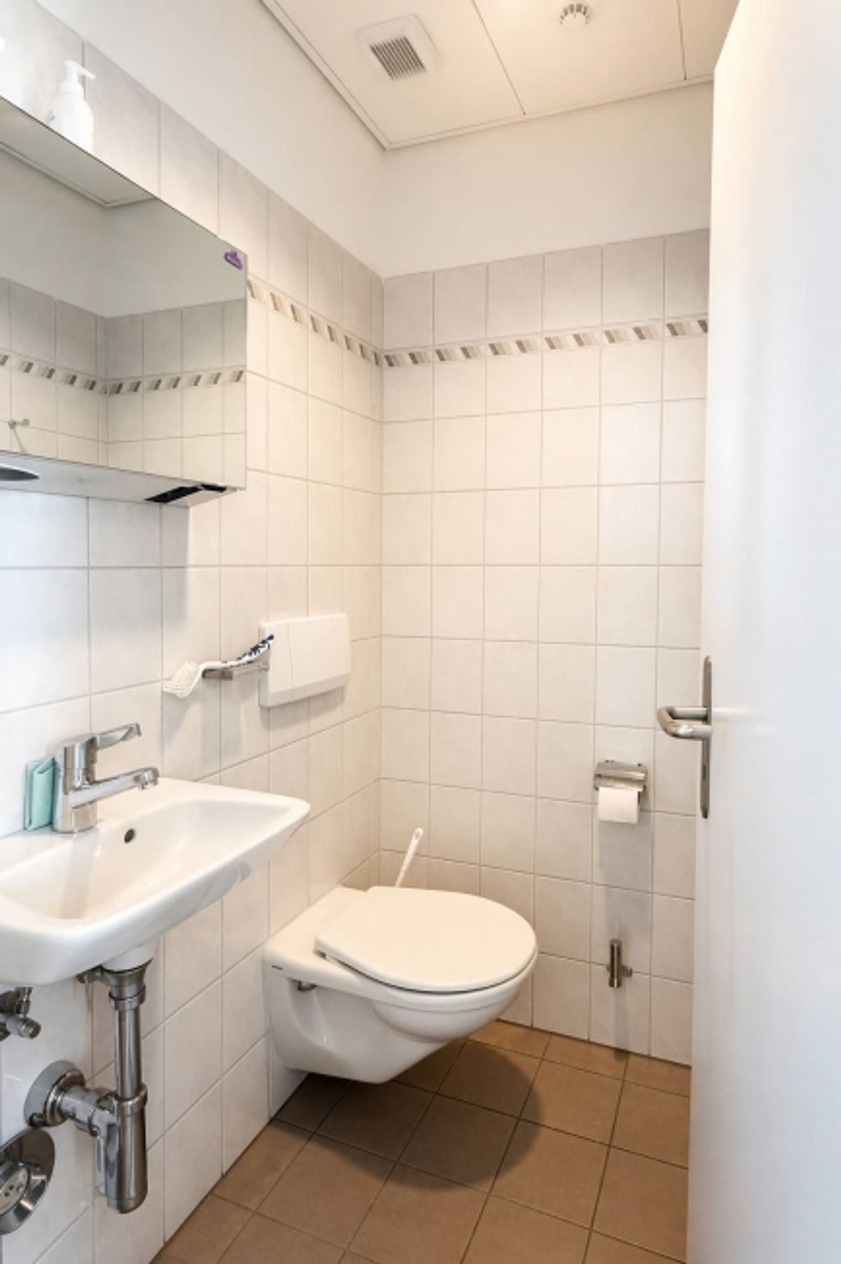 Praktische Bürofläche an zentraler Lage in Berikon - 65 m² im 2. Obergeschoss - 6