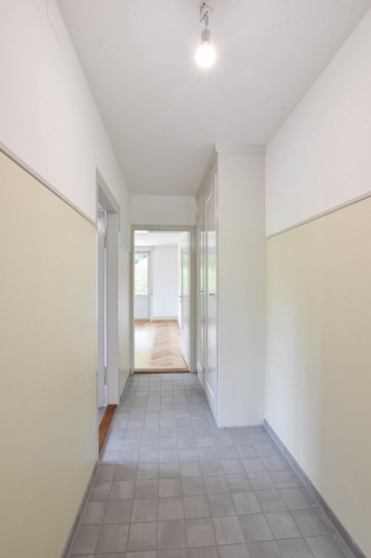 2.5-Zimmerwohnung mit grosszügiger Terrasse - 2