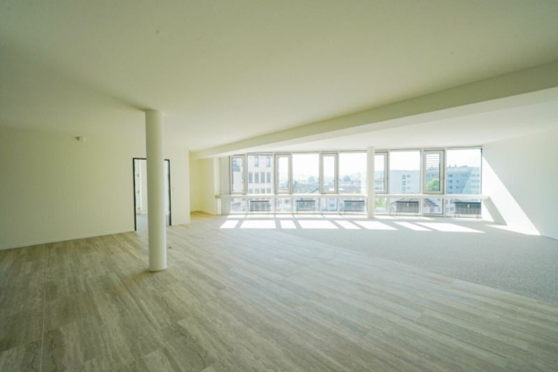 Top-Lage trifft Flexibilität 256 m² für Ihr Business - 4