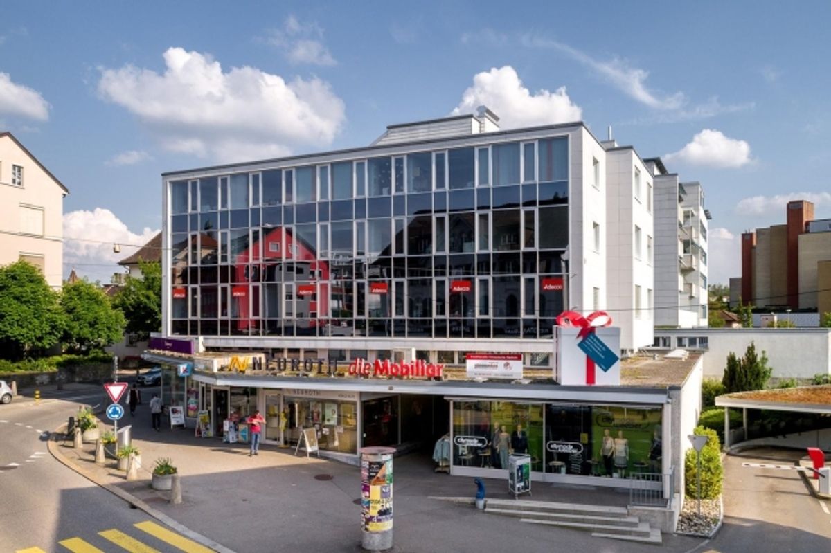 Optimal gelegen, hell, vielseitig - Büroräumlichkeiten in Wohlen - 0