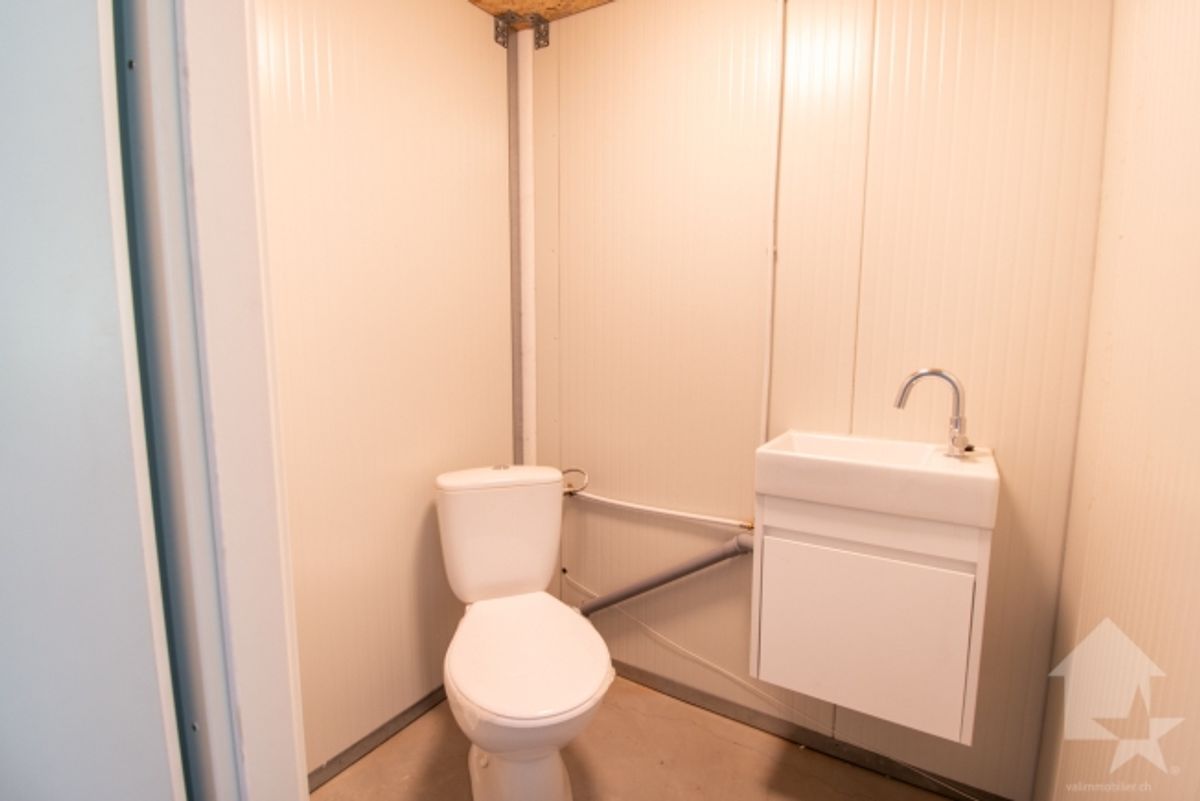 Roche, Box 54 m2 mit Parkplätzen - 4