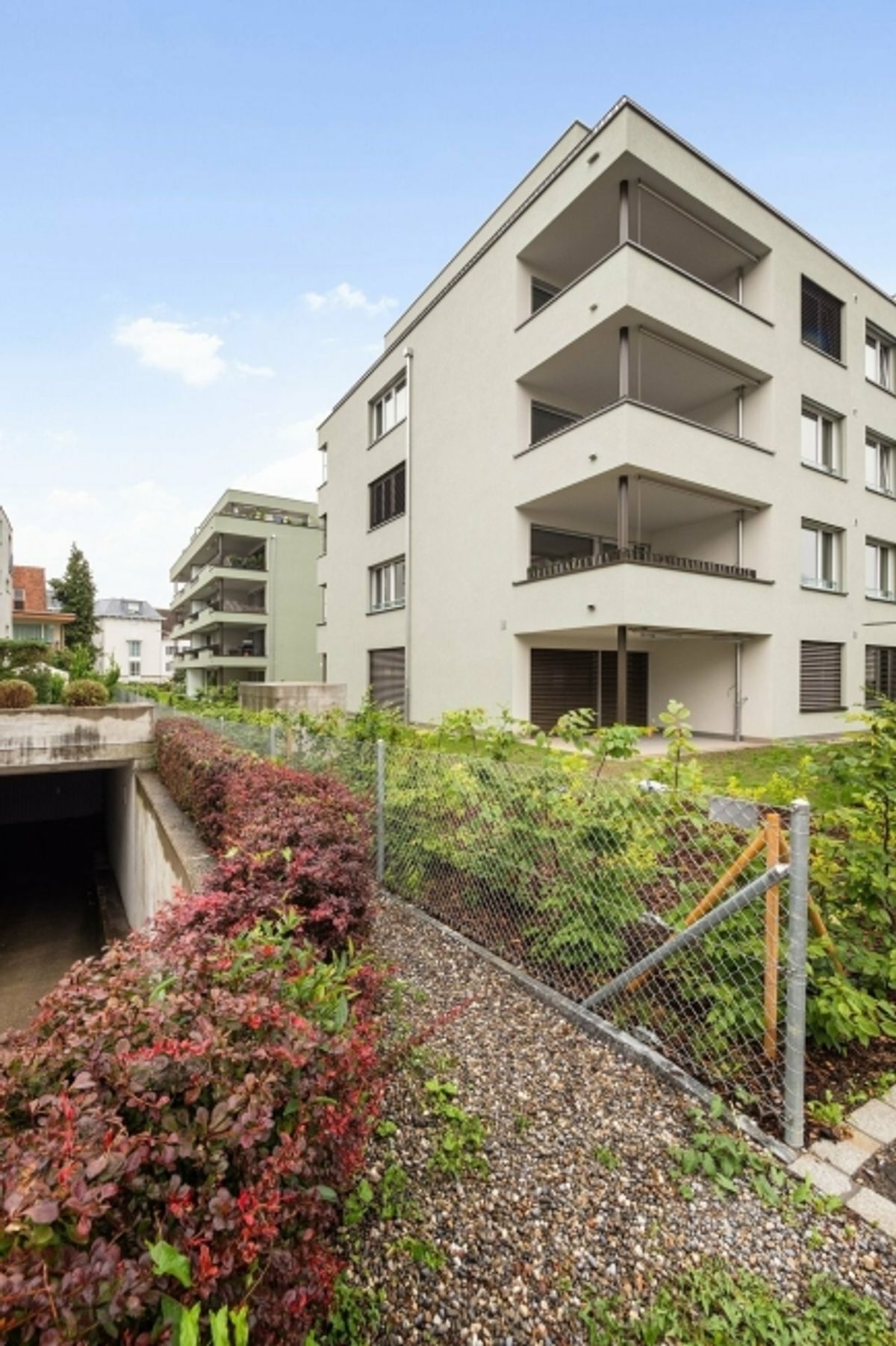 Wohnen in lichtdurchflutetem, modernem Neubau - 0