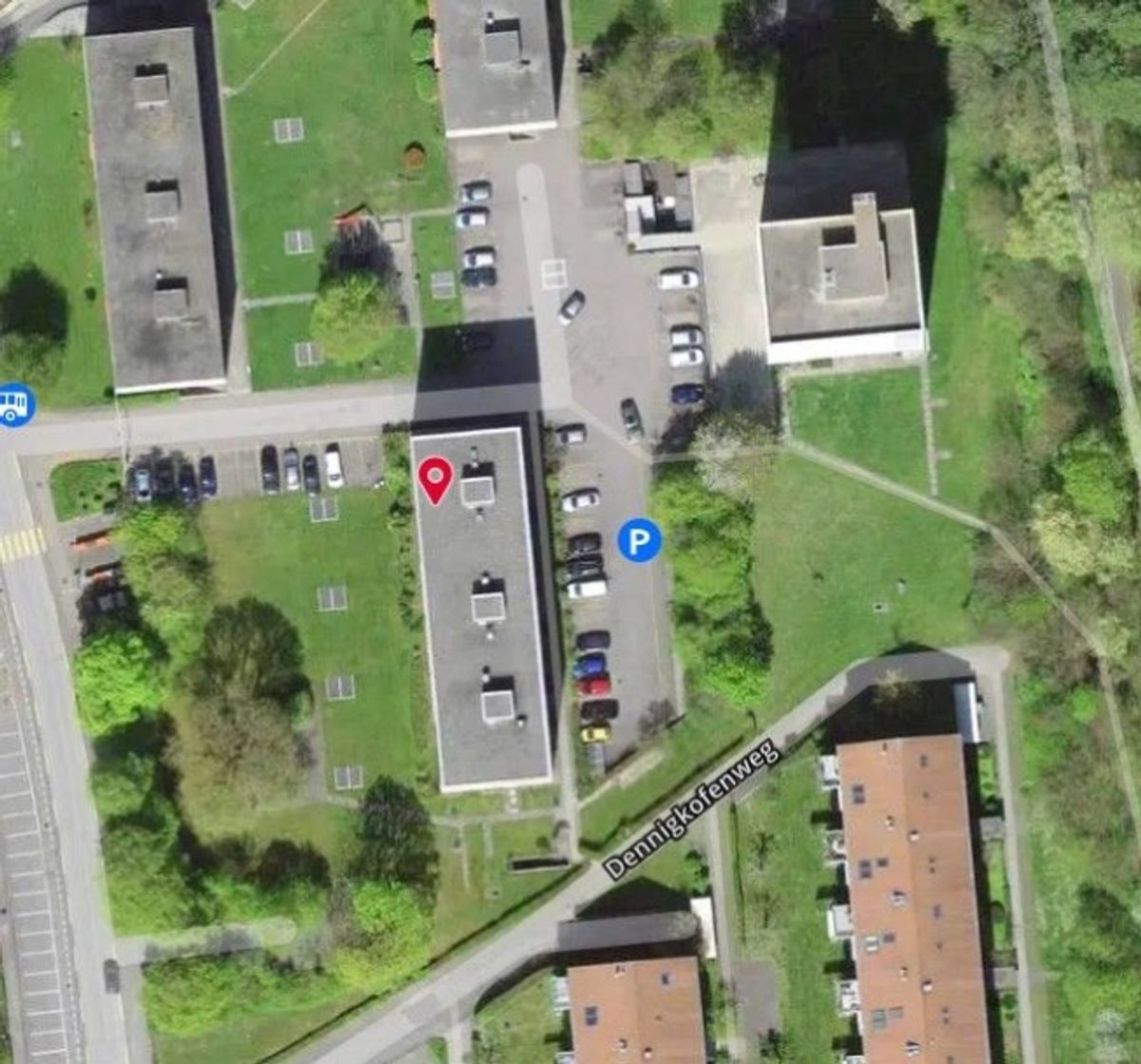 *Wohnung im 4. OG mit Autoeinstellplatz* - 1