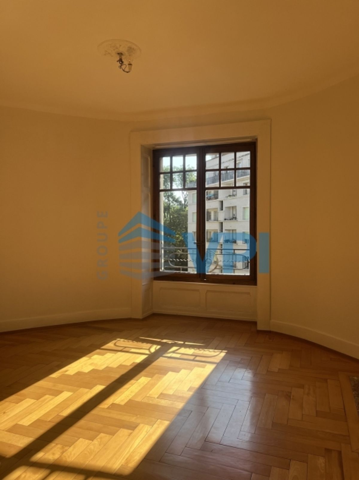 Wunderschöne 5-Zimmer-Wohnung im Herzen von Eaux-Vives - 2