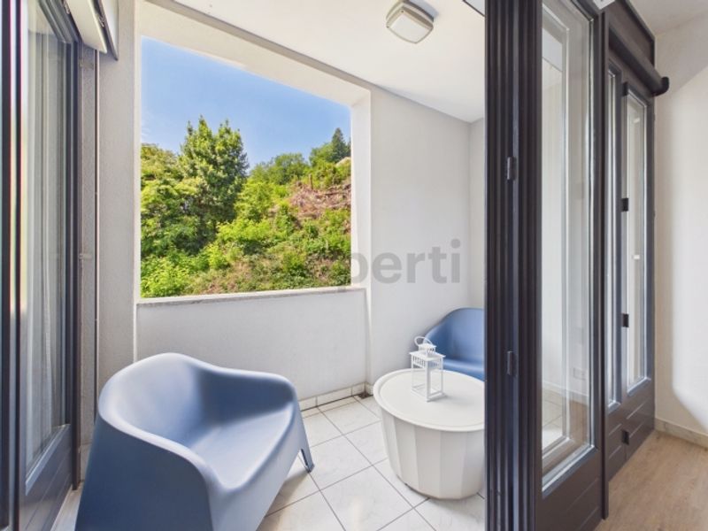 Elegante 3.5 locali stepped-flat con balcone, Lugano - 4