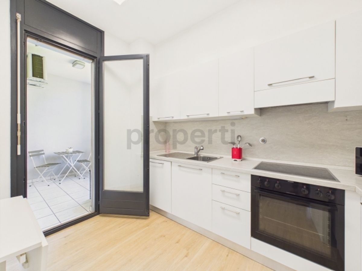 Elegante 3.5 locali stepped-flat con balcone, Lugano - 4