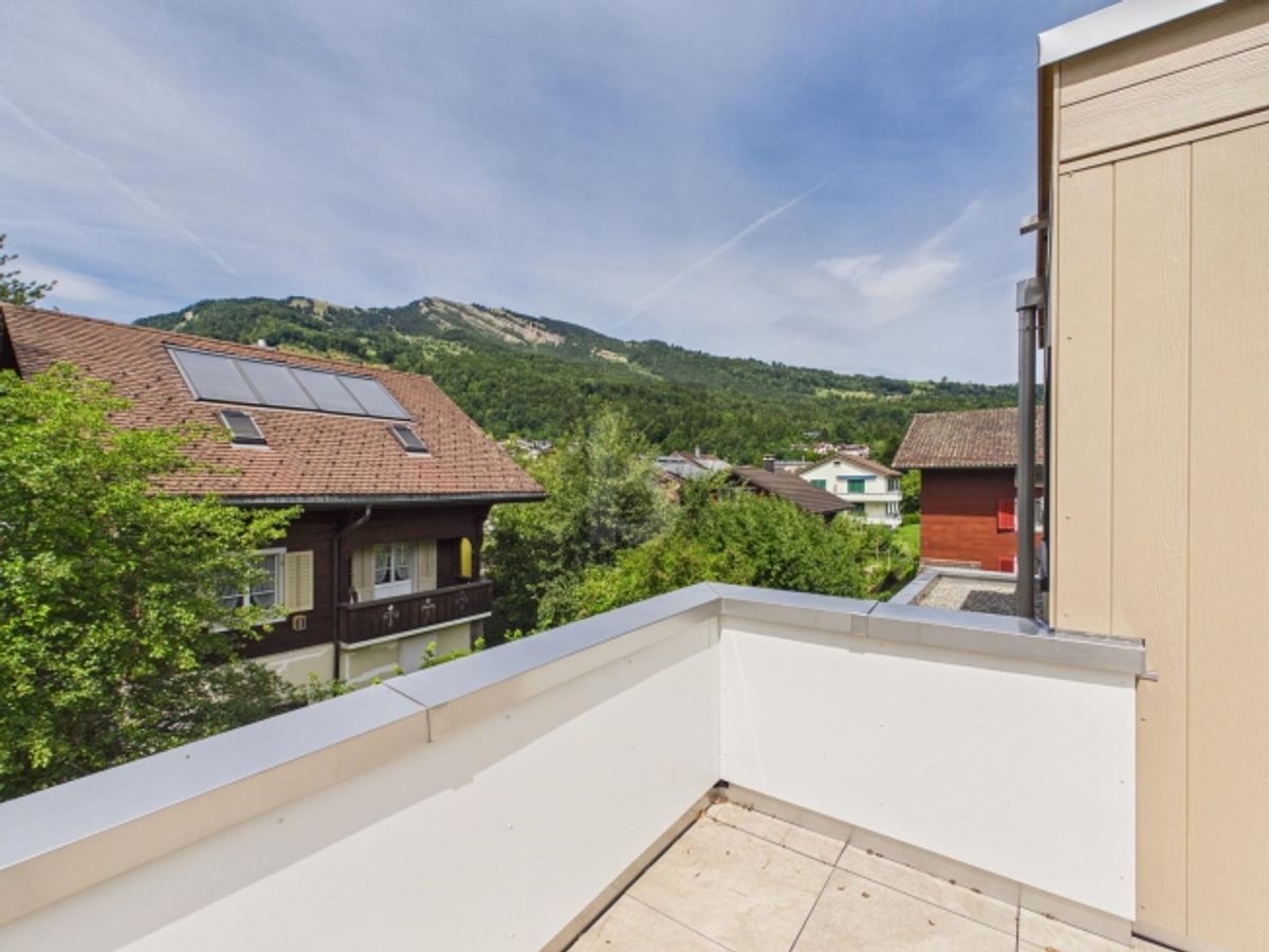 ZUKUNFTSORIENTIERTES ENERGIEEFFIZIENTES TRAUMHAUS - 0