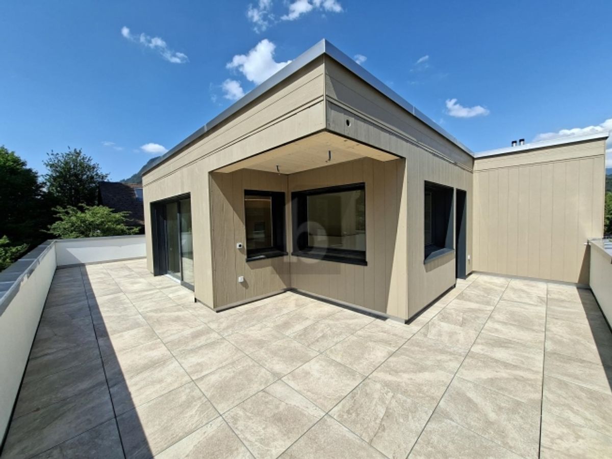 ZUKUNFTSORIENTIERTES ENERGIEEFFIZIENTES TRAUMHAUS - 1