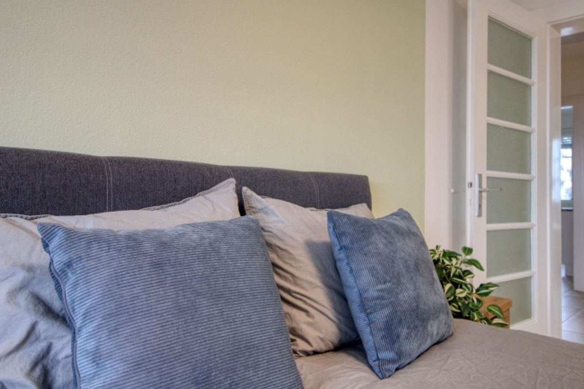 A Modern Coliving Apartment at Avenue de France in Lausanne - 2