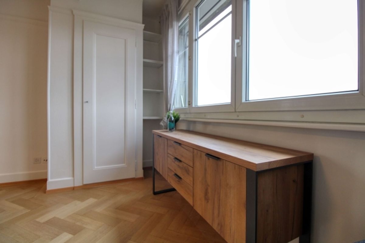 A Modern Coliving Apartment at Avenue de France in Lausanne - 5