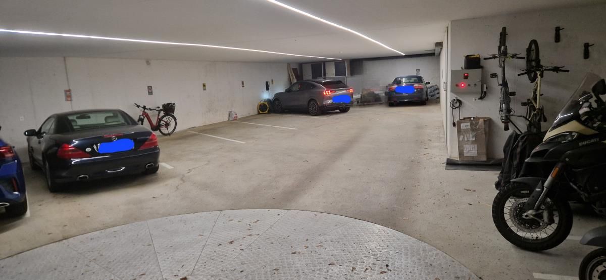 Tiefgarage - 0