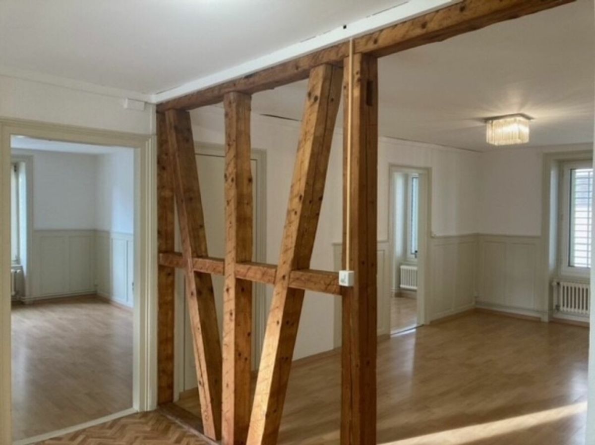 Preiswerte 4.5-Zimmerwohnung im 2.OG - 2