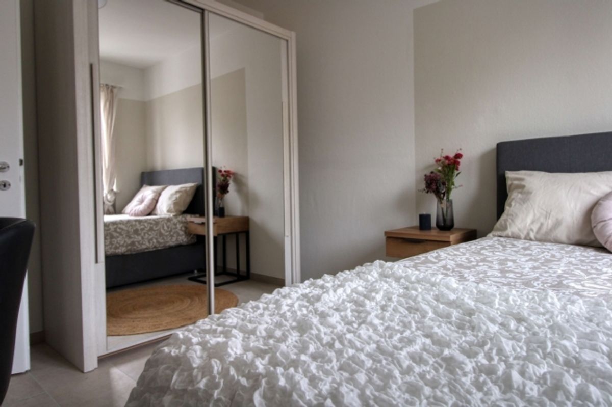 Furnished room in modernised apartment in a top location - 9
