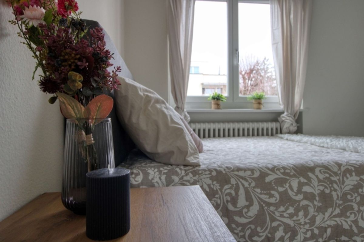 Furnished room in modernised apartment in a top location - 4