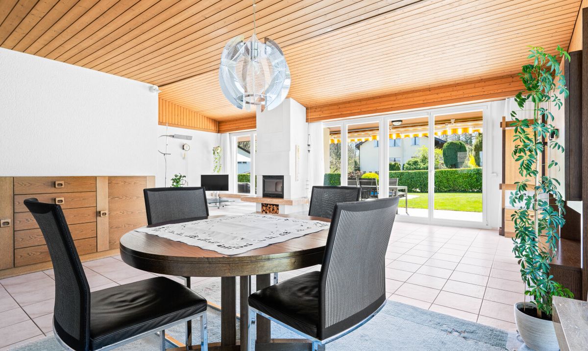 5.5 Zi. Familienparadies mit Pool, grossem Garten und Privatsphäre - 2