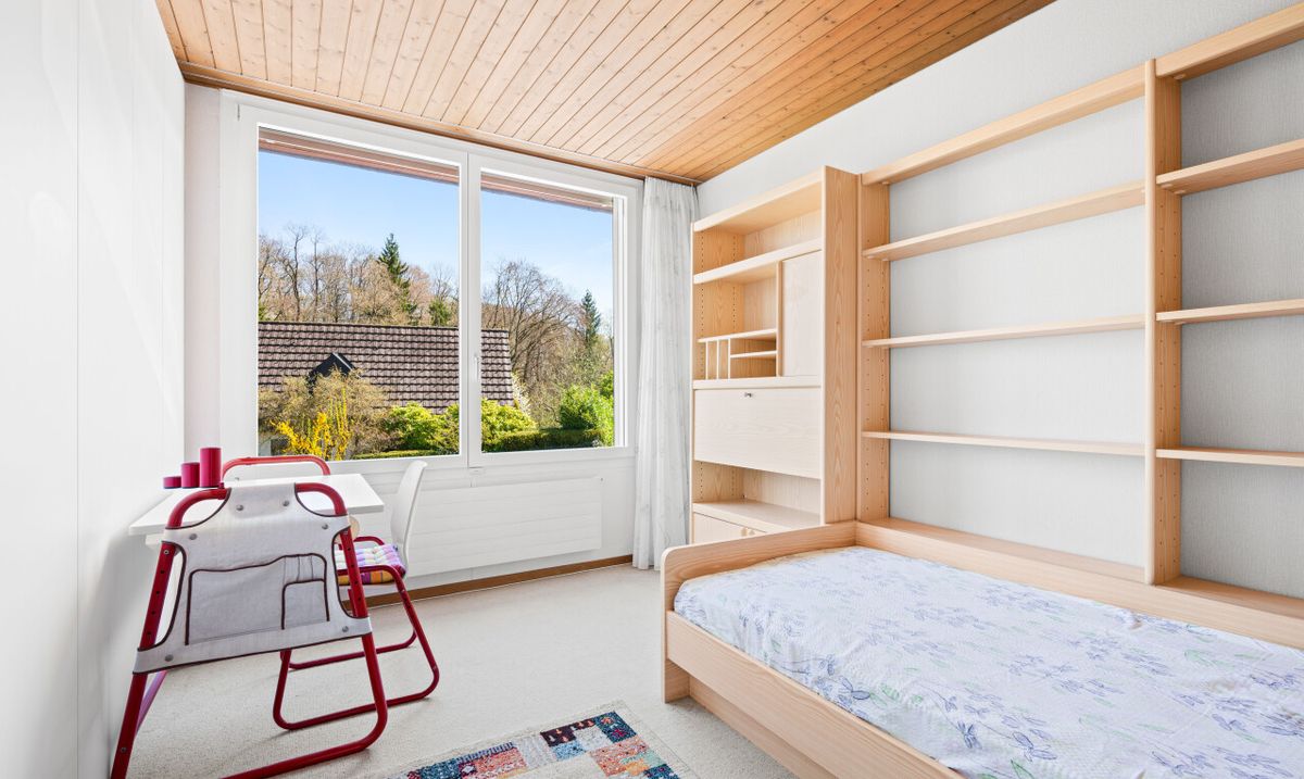 5.5 Zi. Familienparadies mit Pool, grossem Garten und Privatsphäre - 6