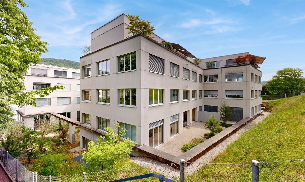Zentral wohnen mit Stil: 4.5-Zimmer-Wohnung mit zwei Terrassen - 1