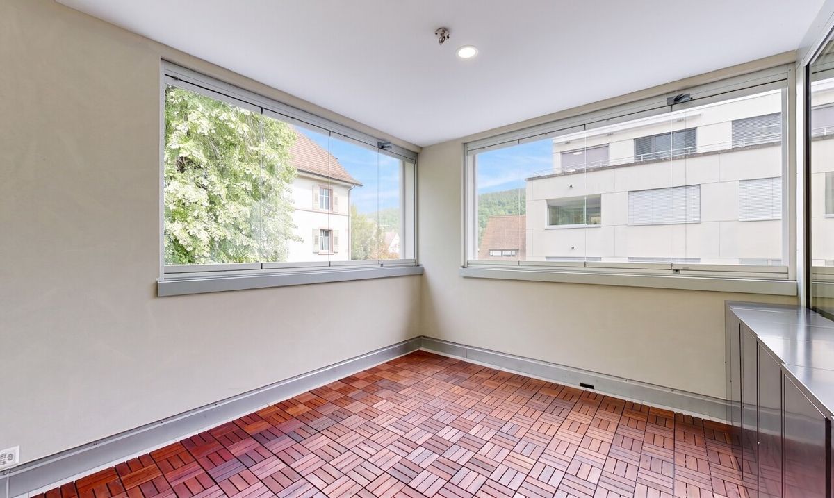 Zentral wohnen mit Stil: 4.5-Zimmer-Wohnung mit zwei Terrassen - 6