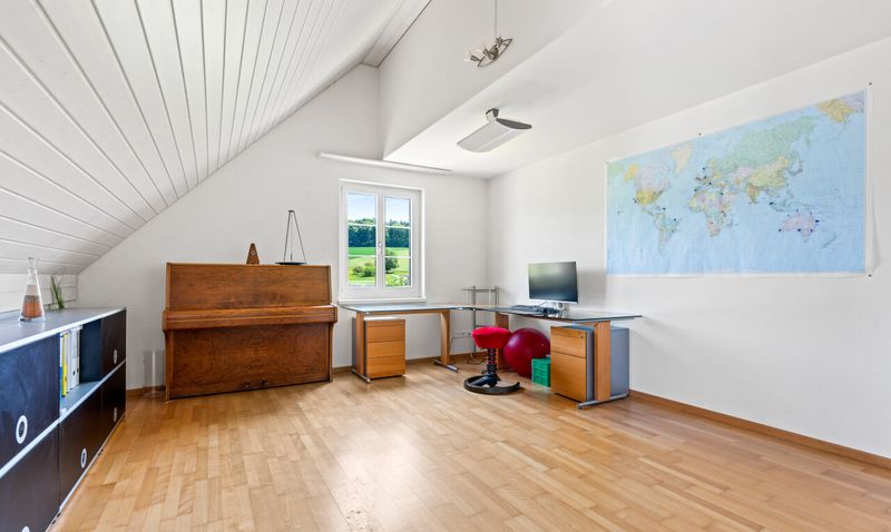 Helle 5.5-Zimmer-Dach-Maisonette-Wohnung mit Ausblick - 11