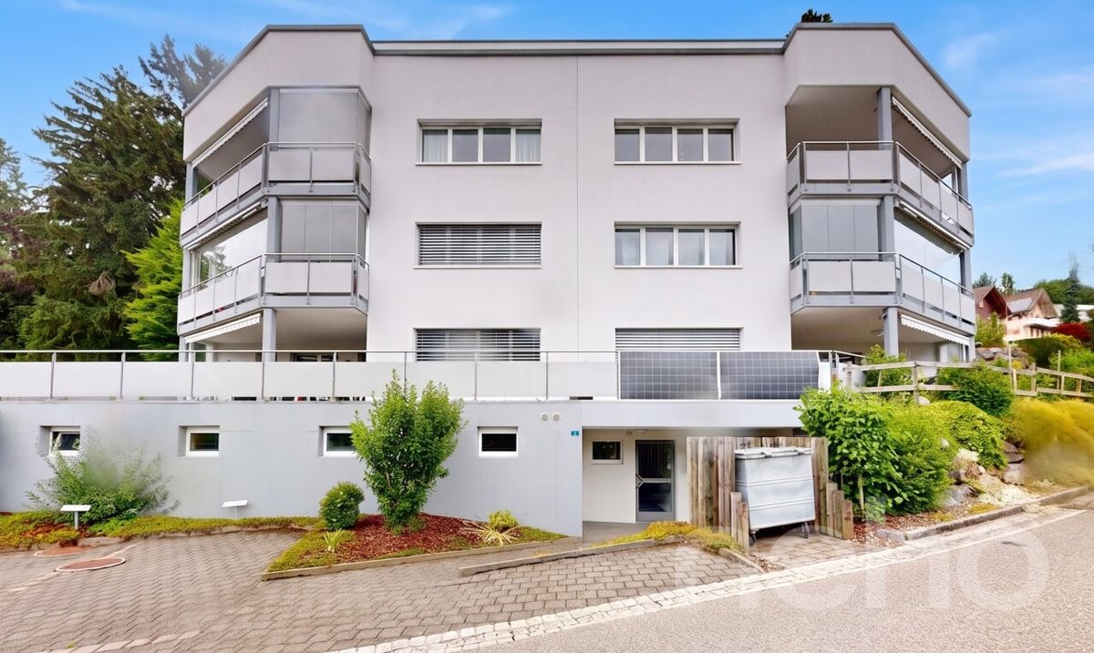 Ein Wohntraum auf einer Ebene: Attika mit Lift in die Wohnung - 1
