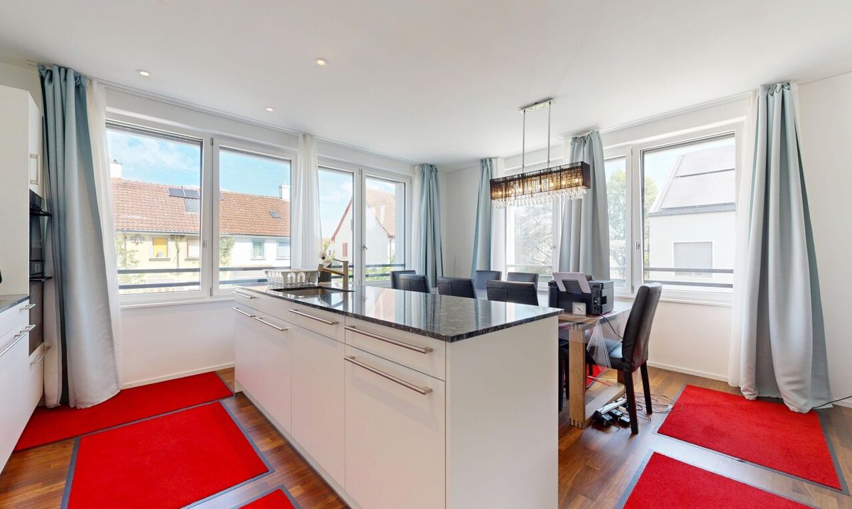 Neuwertige 3.5-Zimmer-Wohnung mit Balkon und Top-Ausstattung - 6