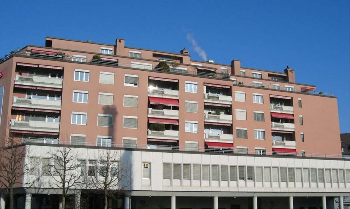 Einstellhallenplatz mitten in der Neustadt Luzerns - 0