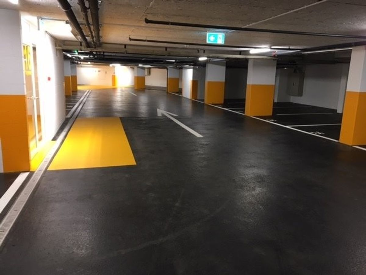 Einstellhallenplatz mitten in der Neustadt Luzerns - 1