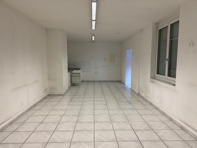 Grosszügiges Gewerbe / Befristet bis 31.12.2027 - 6