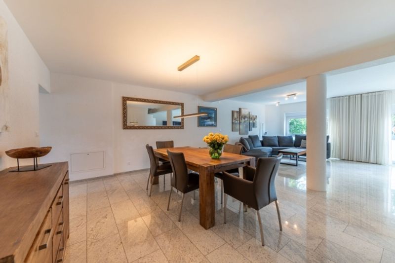 Ein Zuhause zum Wohlfühlen Stilvoll wohnen mit viel Platz - 3