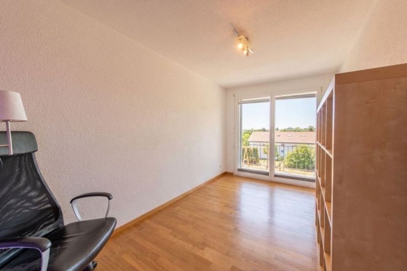Licht, Garten und Wohnkomfort - 5.5-Zimmer-Doppelhaushälfte mit Umschwung - 13
