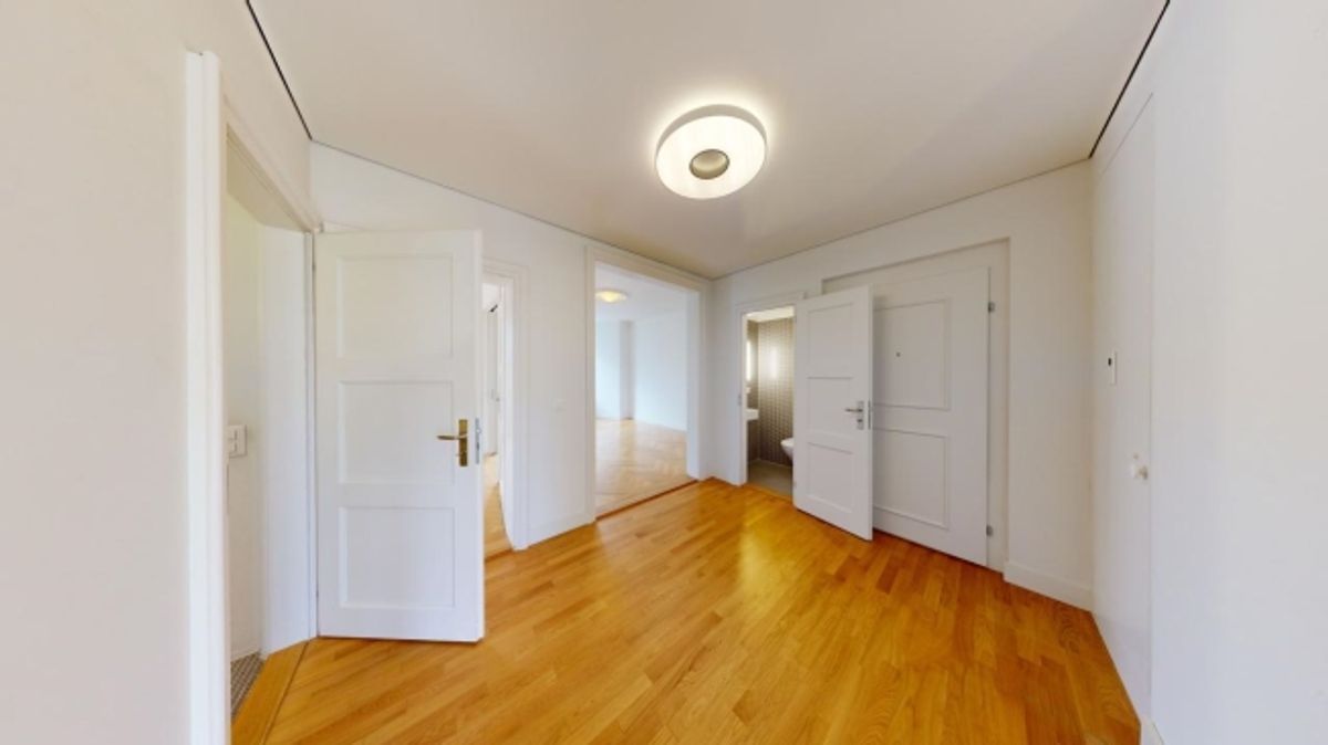 Sanierte Altbauwohnung im beliebten Enge-Quartier! - 1