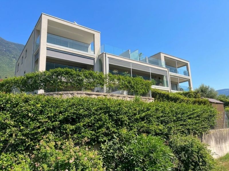3.5 locali moderno e luminoso con loggia a Claro - 8