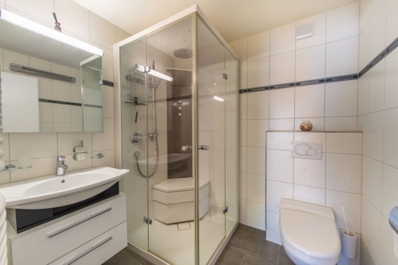 Wohnen mit Potenzial Exklusives Zuhause mit Vielzweck-Anbau in traumhafter Lage - 8