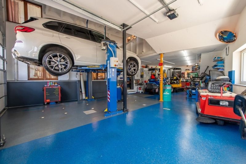 Wohnen mit Potenzial Exklusives Zuhause mit Vielzweck-Anbau in traumhafter Lage - 9