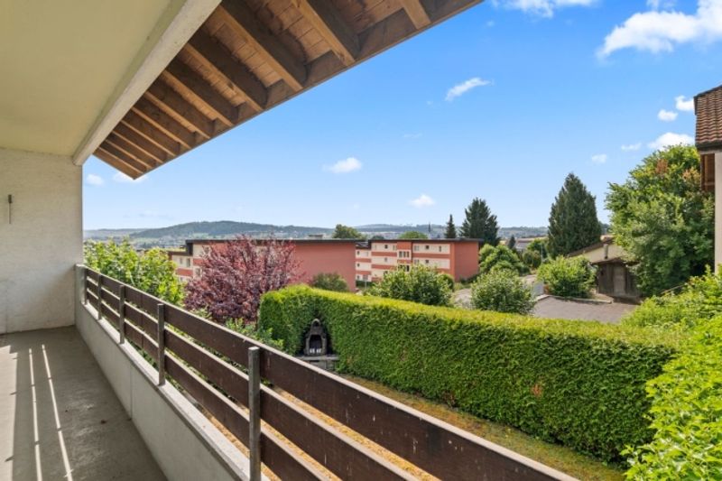Familienfreundliches Reiheneckhaus mit zwei Gartenbereichen und schöner Weitsicht - 11