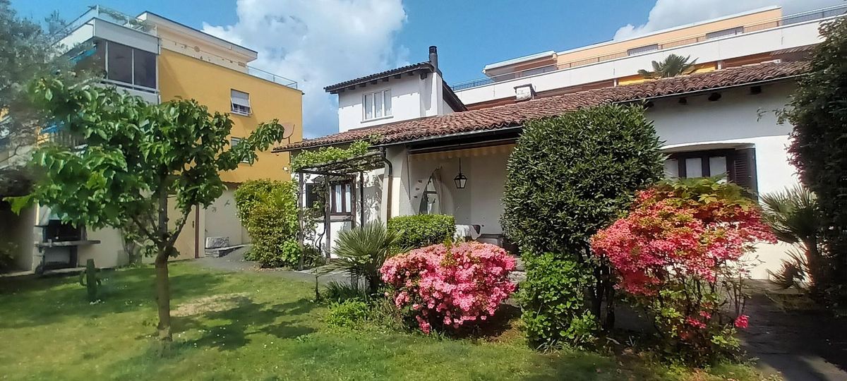 TRANQUILLA E SOLEGGIATA CON AMPIO GIARDINO - 0