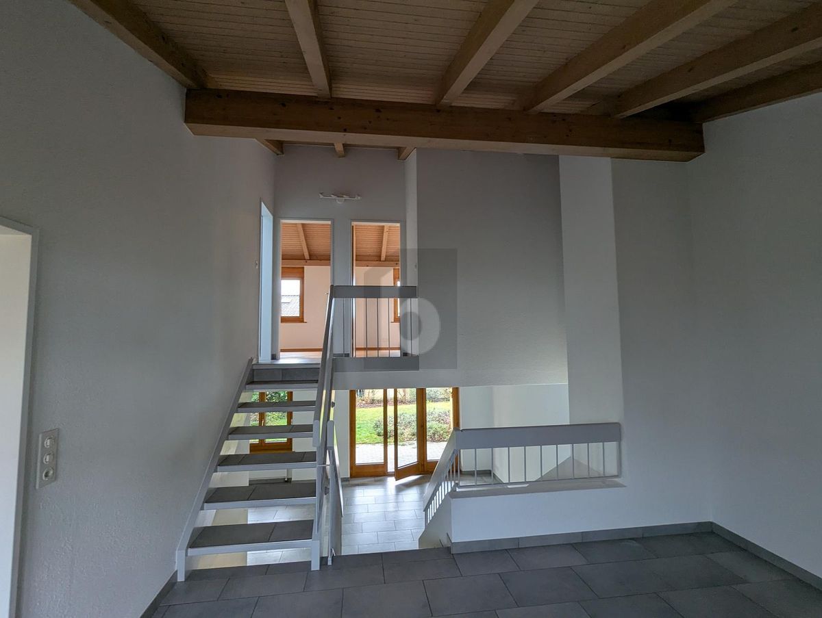 RUHEOASE MIT OFFENEM GRUNDRISS UND GARTEN - 4